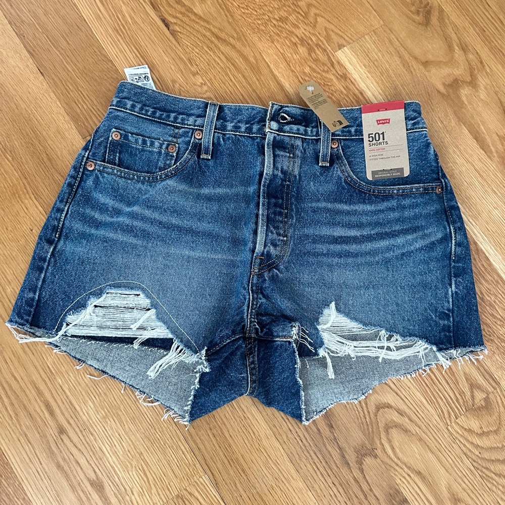 NWT Levi’s 501 shorts